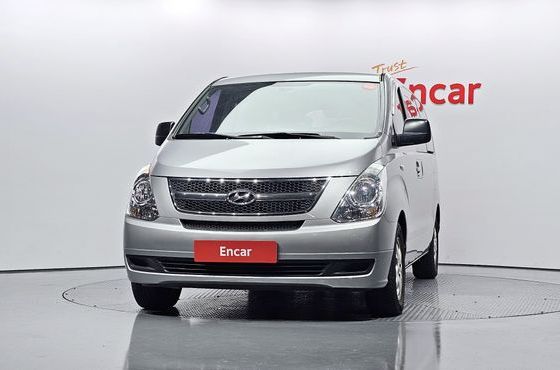 Hyundai Starex 12-Seater Wagon CVX Deluxe — пробег 81 290 км — фото 3 из 5