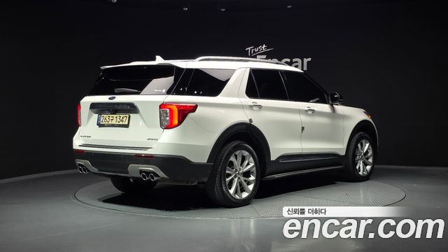 Ford Explorer 3.0 Platinum 4WD — пробег 107 790 км — фото 2 из 5