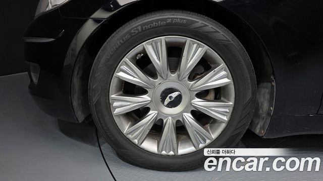Hyundai Genesis из Кореи Encar