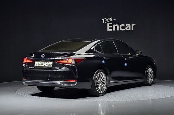 Lexus ES Executive — пробег 84 161 км — фото 2 из 5