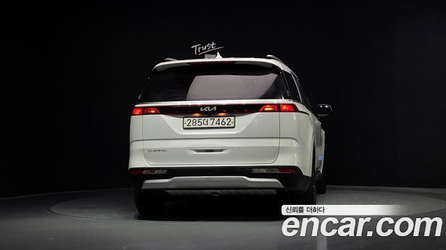 Kia Carnival 9-Seater Prestige — пробег 75 900 км — фото 4 из 5