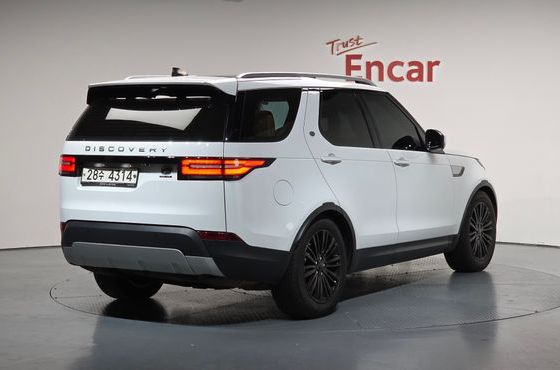 Land Rover Discovery 3.0 TD6 HSE Luxury — пробег 93 867 км — фото 2 из 5