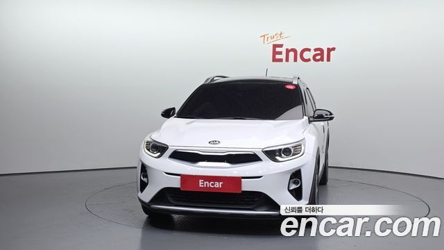 Kia Stonic из Кореи Encar