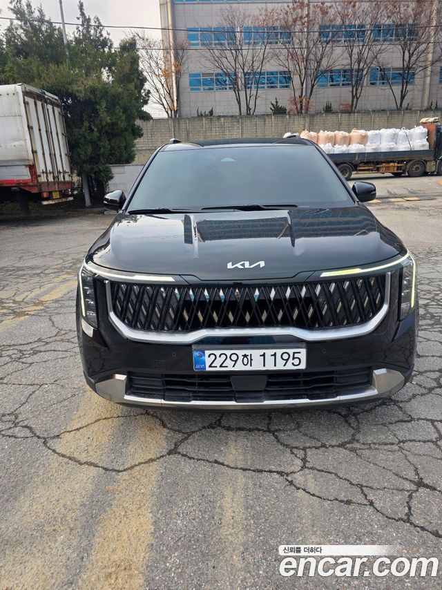 Kia Carnival Gasoline 9-Seater Noblesse — пробег 15 257 км — фото 1 из 5
