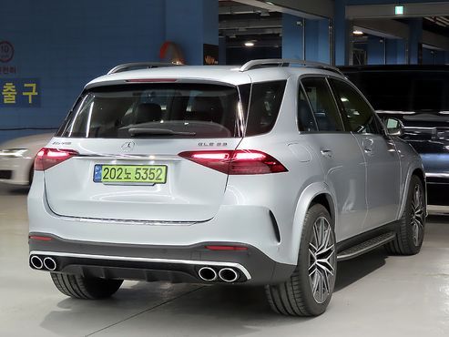 Mercedes-Benz GLE-Class AMG GLE53 4MATIC+ — пробег 2 234 км — фото 4 из 5