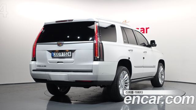 Cadillac Escalade 6.2 4th — пробег 38 230 км — фото 2 из 5