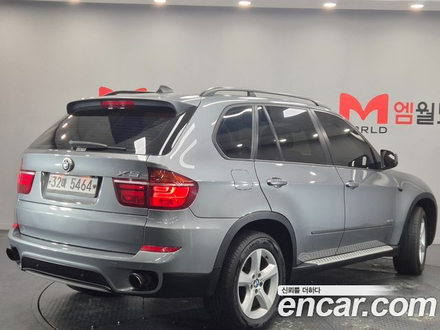 BMW X5 xDrive 30si — пробег 221 019 км — фото 2 из 5
