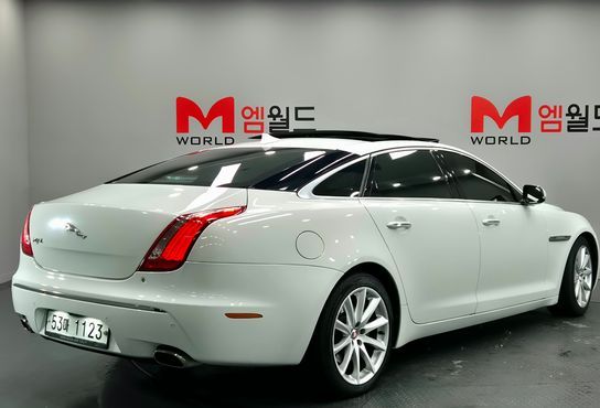 Jaguar XJ 3.0D Premium Luxury LWB X351 — пробег 120 311 км — фото 2 из 5