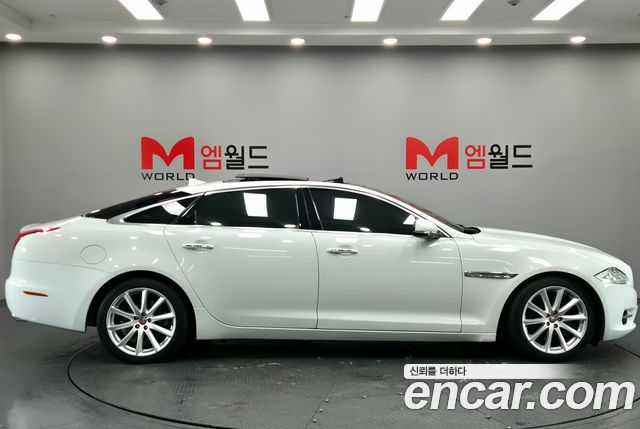 Jaguar XJ 3.0D Premium Luxury LWB X351 — пробег 120 311 км — фото 3 из 5