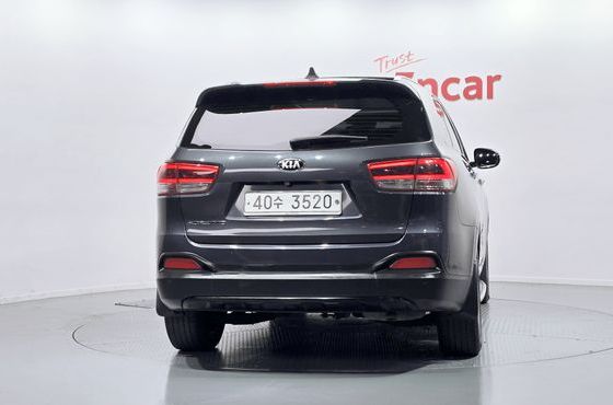 Kia Sorento Diesel 2.0 2WD Prestige — пробег 154 727 км — фото 4 из 5