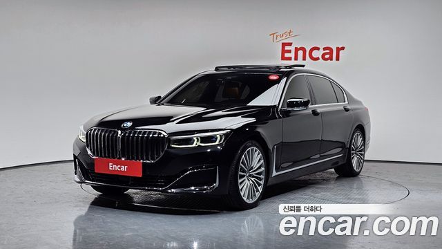 BMW 7-Series 730Ld xDrive Design Pure Excellence — пробег 71 799 км — фото 1 из 5
