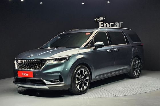 Kia Carnival 9-Seater Signature — пробег 83 020 км — фото 1 из 5