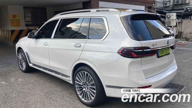 BMW X7 xDrive 40i Design Pure Excellence 6-Seater — пробег 500 км — фото 4 из 5