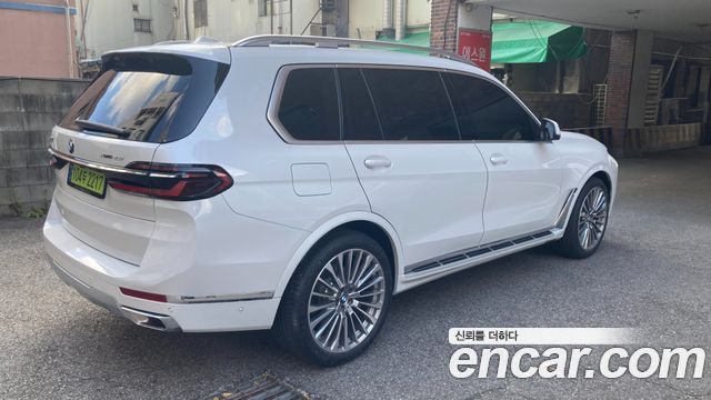 BMW X7 xDrive 40i Design Pure Excellence 6-Seater — пробег 500 км — фото 5 из 5