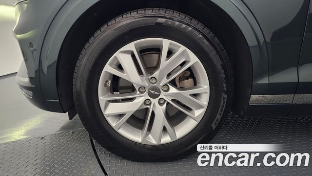 Genesis GV70 из Кореи Encar