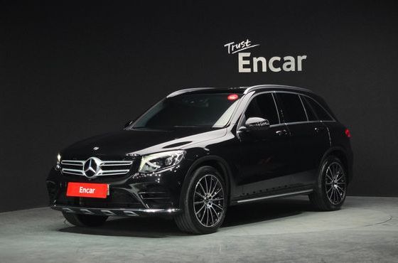 Mercedes-Benz GLC-Class GLC300 4MATIC AMG Line — пробег 58 280 км — фото 1 из 5