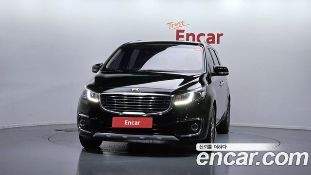 Kia Carnival 9-seater Luxury — пробег 175 092 км — фото 3 из 5