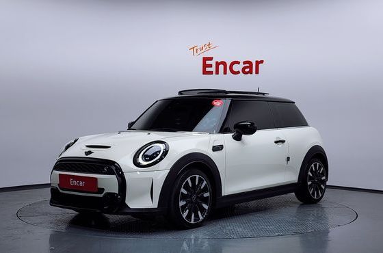 Mini Cooper Classic Launch Pack Third Generation — пробег 42 373 км — фото 1 из 5