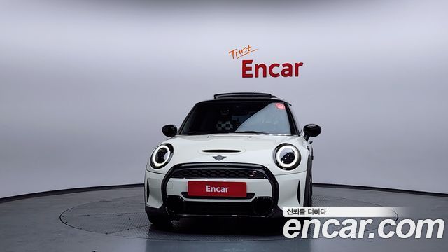 Mini Cooper Classic Launch Pack Third Generation — пробег 42 373 км — фото 3 из 5