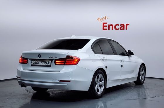 BMW 3-Series 320d ED Edition — пробег 160 981 км — фото 2 из 5