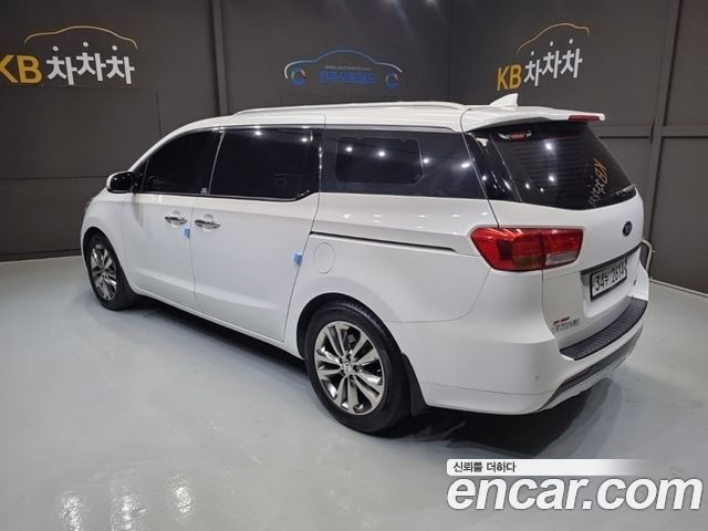 Kia Carnival из Кореи Encar