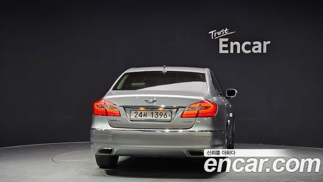Hyundai Genesis из Кореи Encar