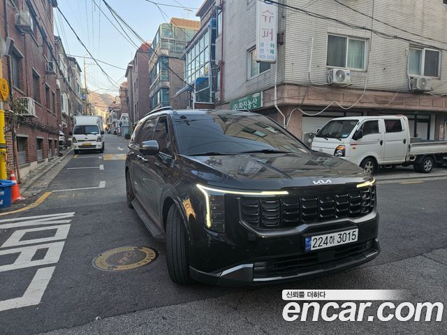 Kia Carnival Gasoline 7-Seater Gravity — пробег 13 000 км — фото 2 из 5