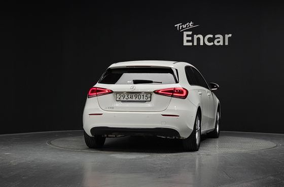 Mercedes-Benz A-Class A220 Hatchback — пробег 31 753 км — фото 4 из 5