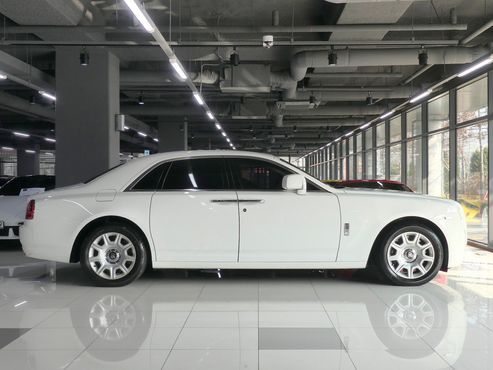 Rolls-Royce Ghost 6.6 V12 — пробег 34 400 км — фото 2 из 5