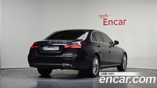 Mercedes-Benz E-Class из Кореи Encar