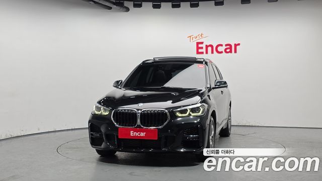 BMW X1 xDrive 20i M Sport — пробег 33 681 км — фото 3 из 5