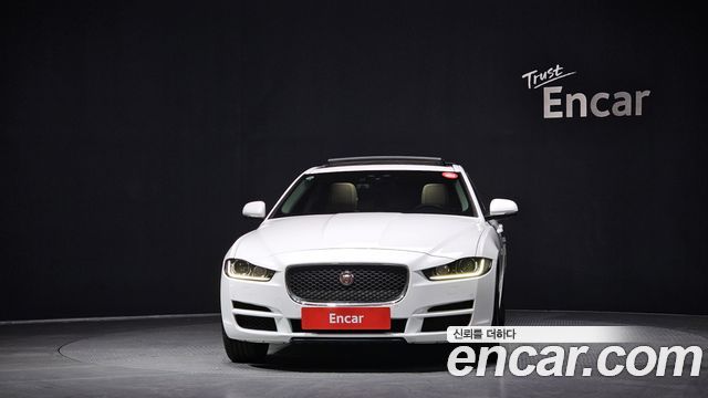 Jaguar XE 20d Perstige AWD — пробег 102 691 км — фото 3 из 5