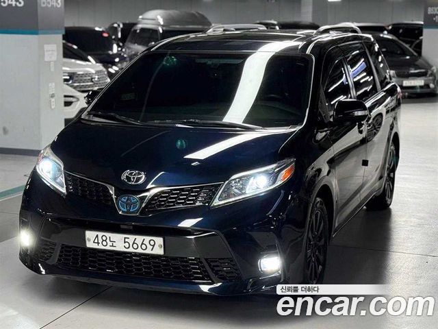Toyota Sienna 3.5 AWD — пробег 213 816 км — фото 3 из 5