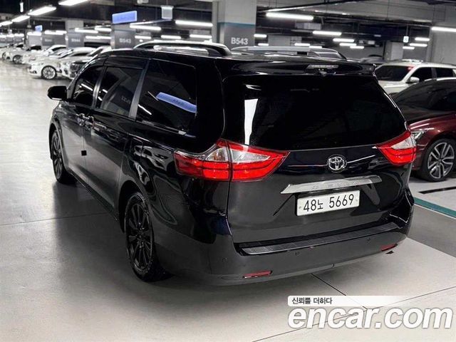 Toyota Sienna 3.5 AWD — пробег 213 816 км — фото 4 из 5