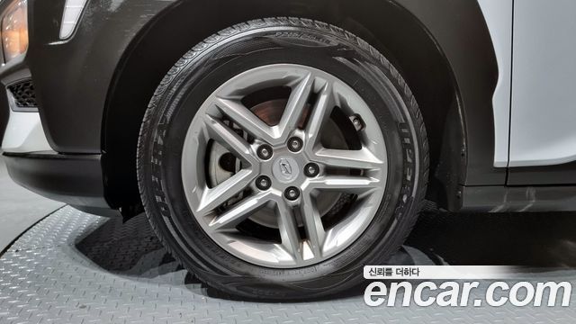 Hyundai Kona из Кореи Encar