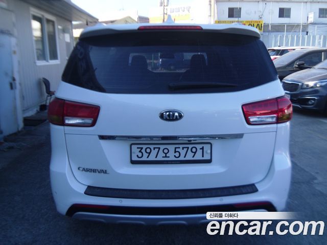 Kia Carnival из Кореи Encar