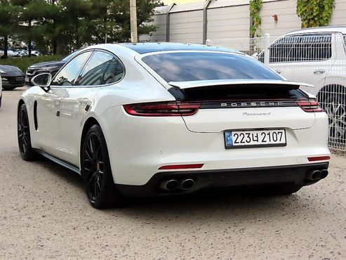 Porsche Panamera 3.0 AWD — пробег 99 808 км — фото 3 из 5