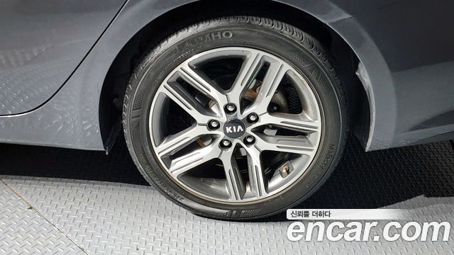 Kia K3 из Кореи Encar