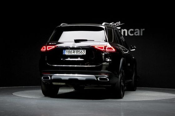 Mercedes-Benz GLE-Class GLE300d 4MATIC — пробег 74 042 км — фото 4 из 5