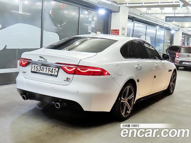Jaguar XF 3.0 S AWD — пробег 130 517 км — фото 4 из 5