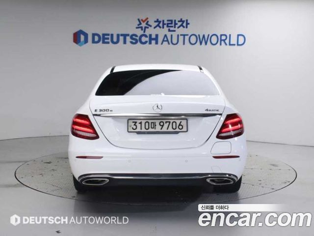 Mercedes-Benz E-Class из Кореи Encar