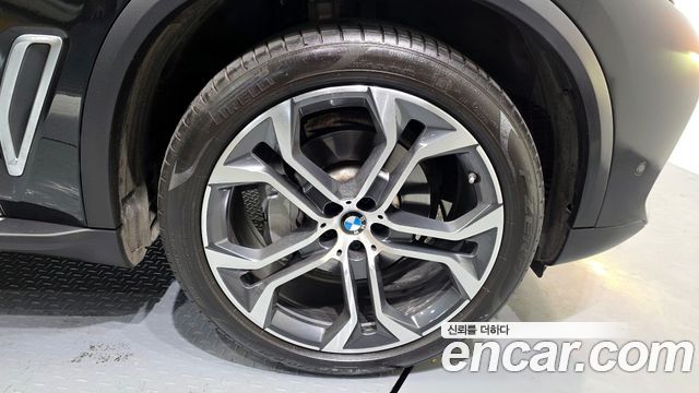BMW X5 xDrive 40i xLine — пробег 25 741 км — фото 5 из 5