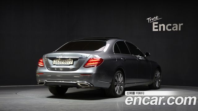 Mercedes-Benz E-Class из Кореи Encar