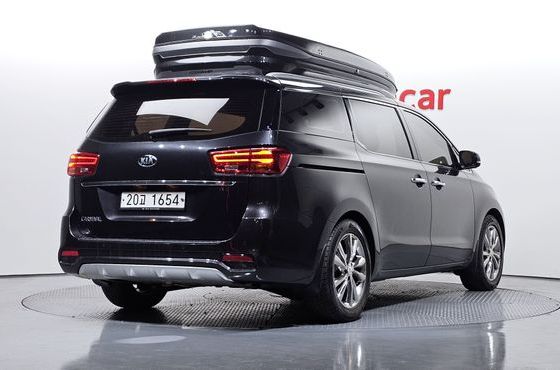 Kia Carnival 9-Seater Noblesse Special — пробег 93 193 км — фото 2 из 5