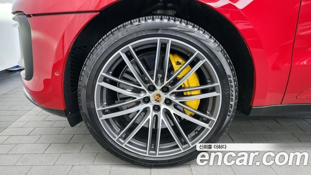 Porsche Macan из Кореи Encar