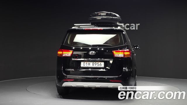 Kia Carnival 9-seater Prestige — пробег 84 679 км — фото 4 из 5