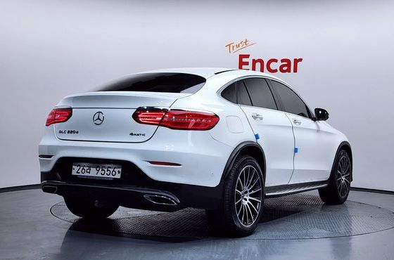 Mercedes-Benz GLC-Class GLC220 d 4MATIC Premium Coupe — пробег 42 016 км — фото 2 из 5