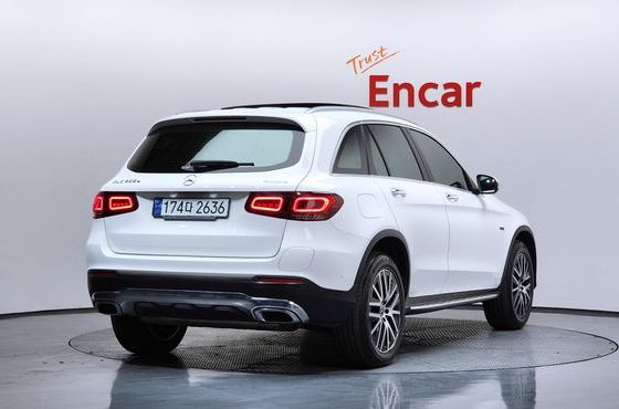 Mercedes-Benz GLC-Class GLC300e 4MATIC — пробег 134 724 км — фото 2 из 5