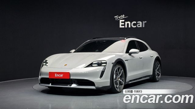 Porsche Taycan Turbo Cross Turismo — пробег 21 477 км — фото 1 из 5