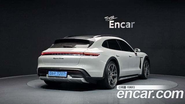 Porsche Taycan Turbo Cross Turismo — пробег 21 477 км — фото 2 из 5